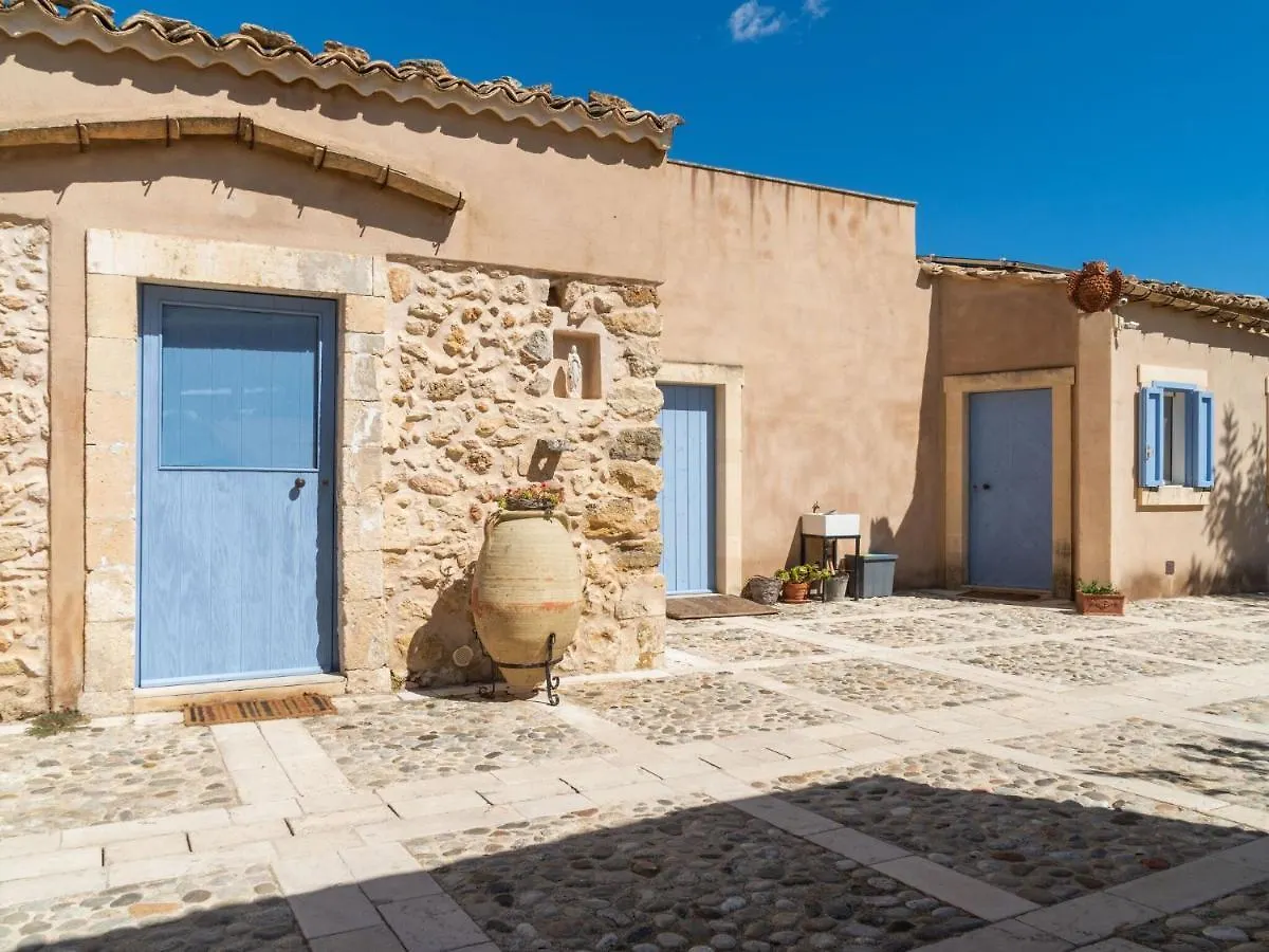 Belvilla By Oyo Terramater Noto 0*,