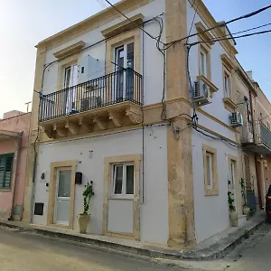 Kalsa's House Noto